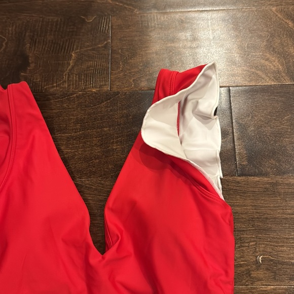 Summersalt Ruffle Backflip in red - Picture 2 of 4